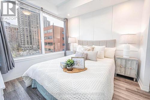 615 - 75 Canterbury Place, Toronto, ON - Indoor Photo Showing Bedroom