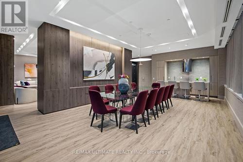 615 - 75 Canterbury Place, Toronto, ON - Indoor Photo Showing Dining Room