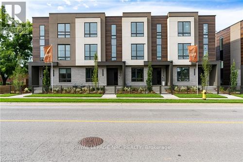 151A Port Robinson Road, Pelham (662 - Fonthill), ON - Outdoor With Facade