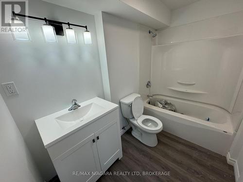 7 Lower - 8196 Mcleod Road, Niagara Falls (222 - Brown), ON - Indoor Photo Showing Bathroom