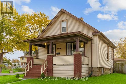 5424 Mcrae Street, Niagara Falls (211 - Cherrywood), ON - Outdoor With Deck Patio Veranda