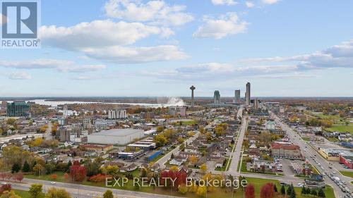 5424 Mcrae Street, Niagara Falls (211 - Cherrywood), ON - Outdoor With View