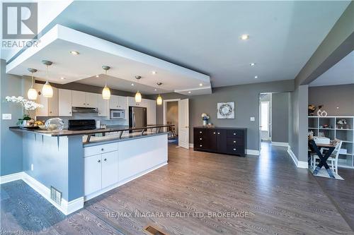 3829 Northwood Drive, Niagara Falls (Mt. Carmel), ON - Indoor Photo Showing Kitchen