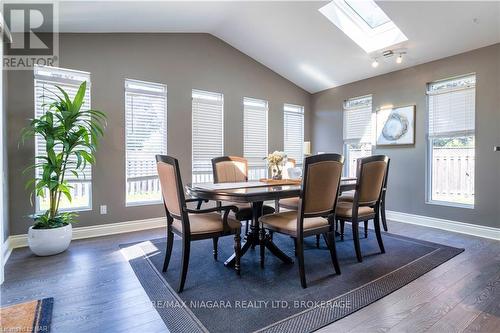 3829 Northwood Drive, Niagara Falls (Mt. Carmel), ON - Indoor Photo Showing Dining Room