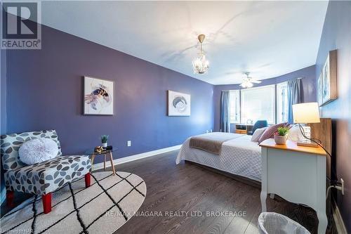 3829 Northwood Drive, Niagara Falls (Mt. Carmel), ON - Indoor Photo Showing Bedroom