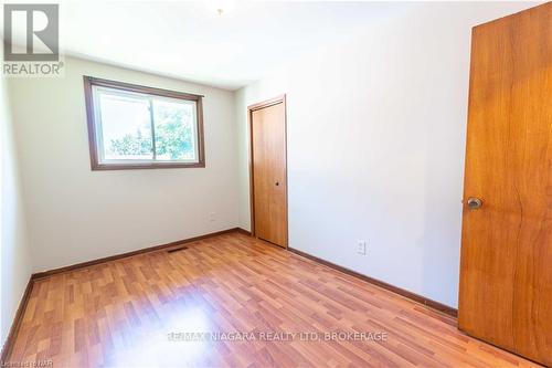 10 Dundas Crescent, St. Catharines, ON - Indoor Photo Showing Other Room