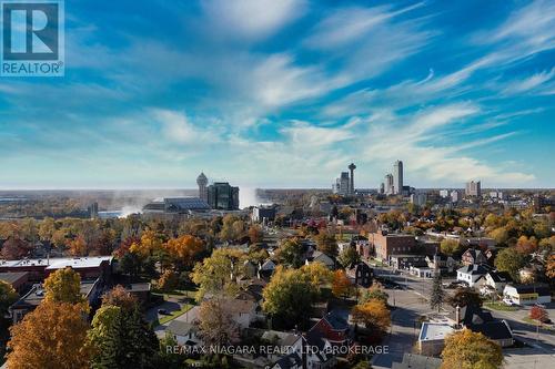 4769 Ryerson Crescent, Niagara Falls, ON - Outdoor With View