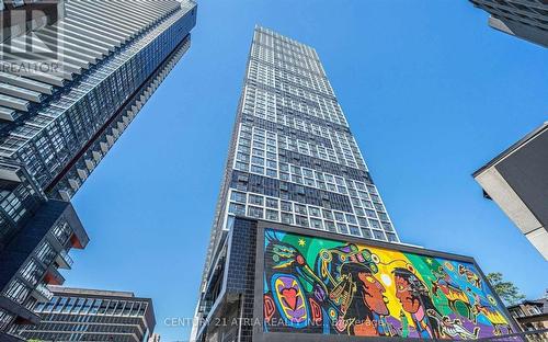 5007 - 181 Dundas Street, Toronto, ON - Outdoor