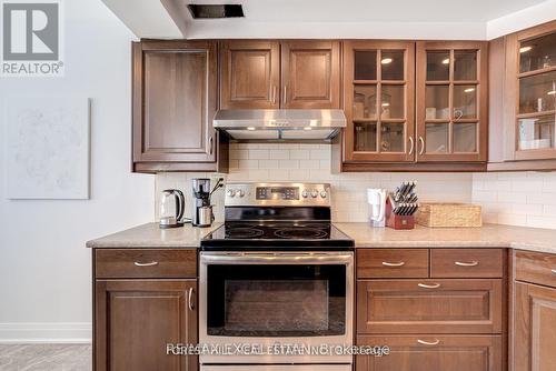 1102 - 192 Jarvis Street, Toronto, ON - Indoor Photo Showing Kitchen