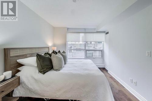 304 - 761 Bay Street, Toronto, ON - Indoor Photo Showing Bedroom