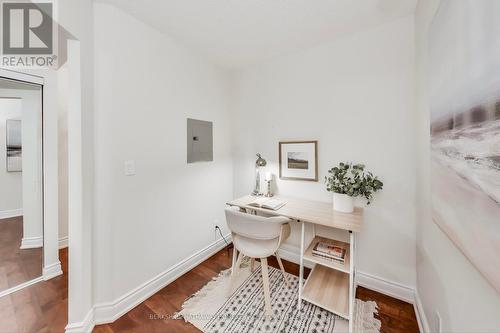 304 - 761 Bay Street, Toronto, ON - Indoor