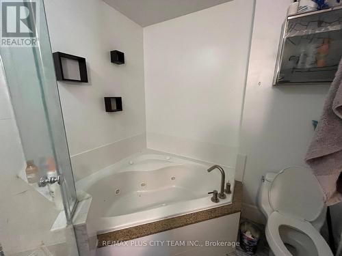 2803 - 12 Yonge Street, Toronto, ON - Indoor Photo Showing Bathroom