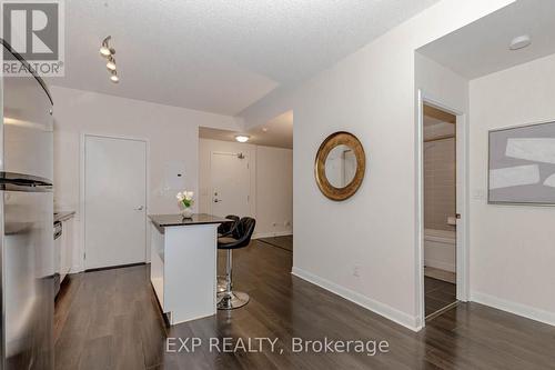 616 - 15 Bruyeres Mews, Toronto, ON - Indoor