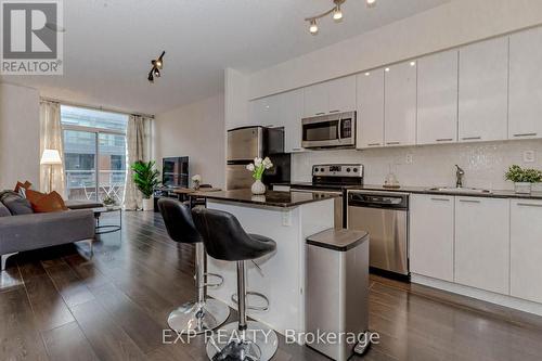 616 - 15 Bruyeres Mews, Toronto, ON - Indoor Photo Showing Kitchen With Stainless Steel Kitchen