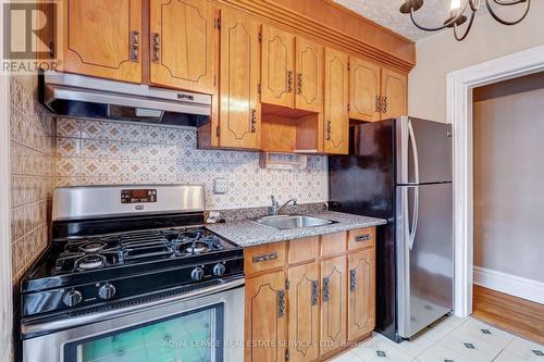 11 Northcote Avenue, Toronto, ON - Indoor Photo Showing Kitchen