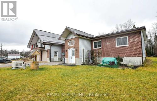 1482 Rice Lake Road, Iroquois Falls, ON - Outdoor