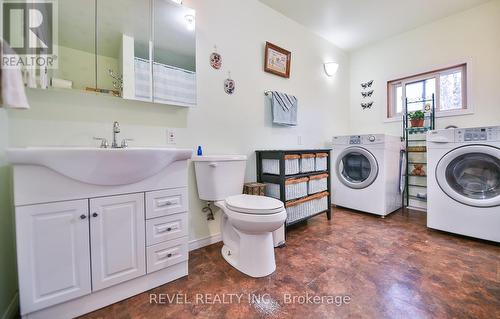 1482 Rice Lake Road, Iroquois Falls, ON - Indoor Photo Showing Laundry Room