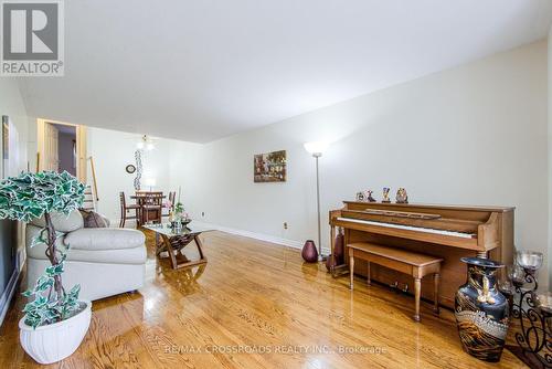 14 Baltray Crescent, Toronto, ON - Indoor Photo Showing Living Room