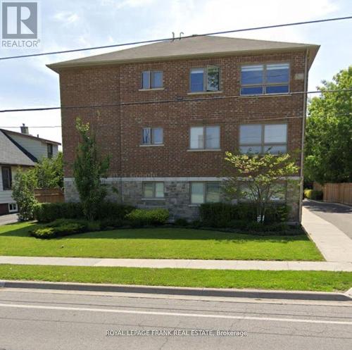 1418 Simcoe Street S, Oshawa (Lakeview), ON - Outdoor