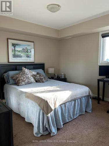 1418 Simcoe Street S, Oshawa (Lakeview), ON - Indoor Photo Showing Bedroom