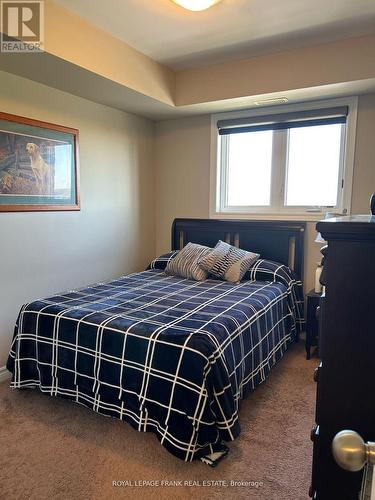 1418 Simcoe Street S, Oshawa (Lakeview), ON - Indoor Photo Showing Bedroom