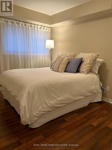 1418 Simcoe Street S, Oshawa (Lakeview), ON - Indoor Photo Showing Bedroom