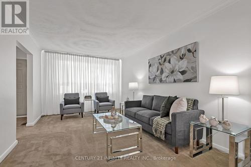 55 Laurel Avenue, Toronto (Kennedy Park), ON - Indoor Photo Showing Living Room