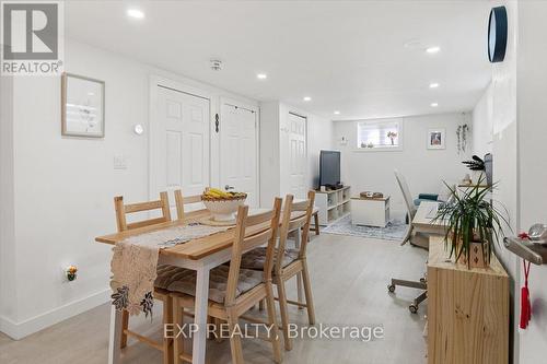 667 Wickens Avenue, Burlington (Lasalle), ON - Indoor Photo Showing Dining Room