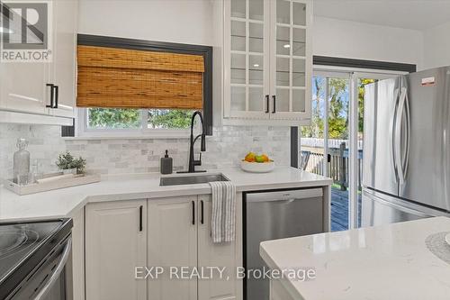 667 Wickens Avenue, Burlington (Lasalle), ON - Indoor Photo Showing Kitchen