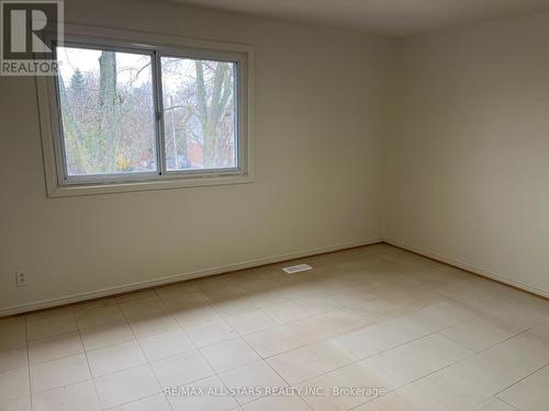 55 Maryknoll Avenue, Kawartha Lakes (Lindsay), ON - Indoor Photo Showing Other Room