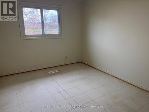 51 Maryknoll Avenue, Kawartha Lakes (Lindsay), ON - Indoor Photo Showing Other Room