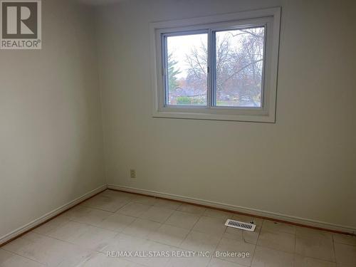 51 Maryknoll Avenue, Kawartha Lakes (Lindsay), ON - Indoor Photo Showing Other Room