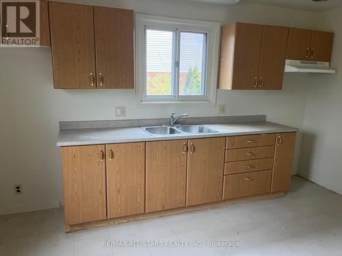 51 Maryknoll Avenue, Kawartha Lakes (Lindsay), ON - Indoor Photo Showing Kitchen With Double Sink