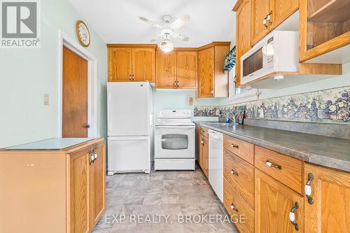 61 Brant Avenue, Kingston (East Of Sir John A. Blvd), ON - Indoor Photo Showing Kitchen