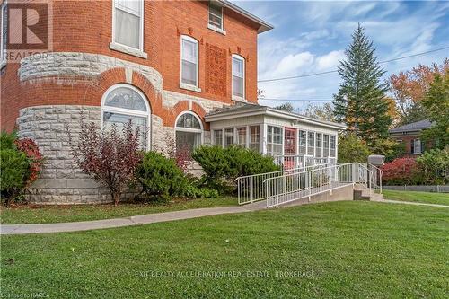 231 Dundas Street W, Greater Napanee, ON - Outdoor