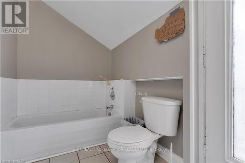 231 Dundas Street W, Greater Napanee, ON - Indoor Photo Showing Bathroom