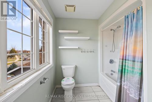 2093 Swanfield Street, Kingston, ON - Indoor Photo Showing Bathroom