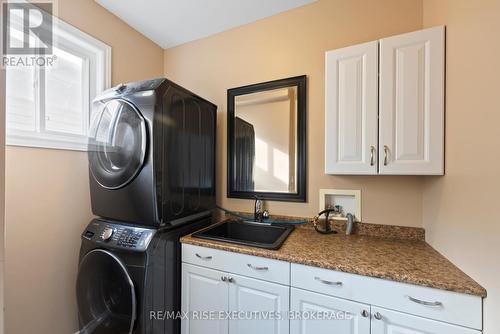 2093 Swanfield Street, Kingston, ON - Indoor Photo Showing Laundry Room