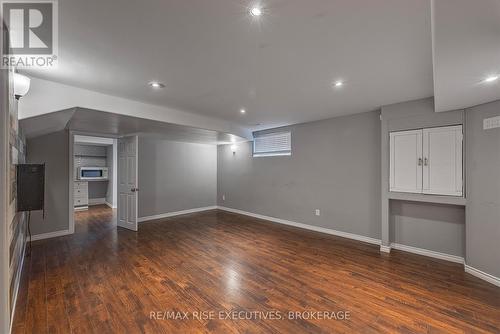 2093 Swanfield Street, Kingston, ON - Indoor