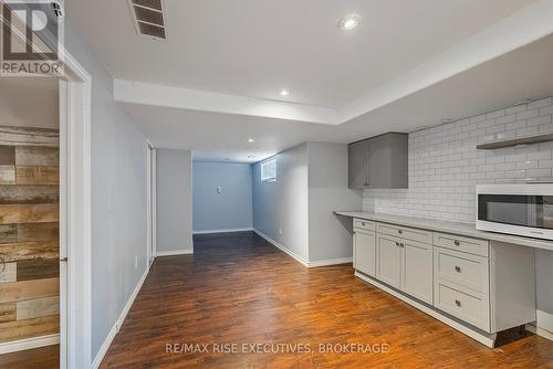 2093 Swanfield Street, Kingston, ON - Indoor Photo Showing Kitchen