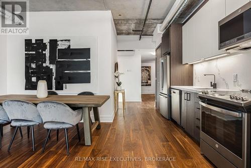 1009 - 150 Marketplace Avenue, Ottawa, ON - Indoor Photo Showing Kitchen