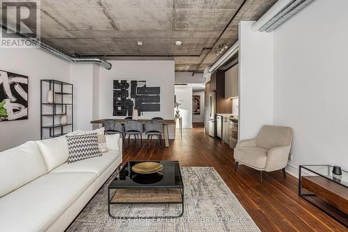 1009 - 150 Marketplace Avenue, Ottawa, ON - Indoor Photo Showing Living Room