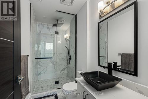 718 - 150 Marketplace Avenue, Ottawa, ON - Indoor Photo Showing Bathroom