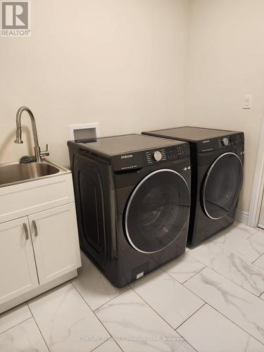 89 Royal Crescent, Southwold, ON - Indoor Photo Showing Laundry Room