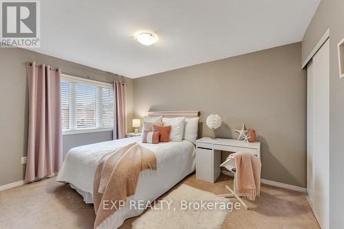 2089 Galloway Street, Innisfil, ON - Indoor Photo Showing Bedroom