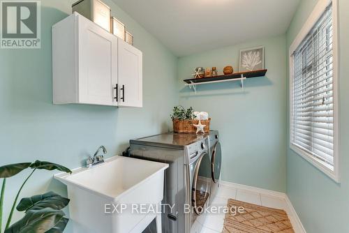 2089 Galloway Street, Innisfil, ON - Indoor Photo Showing Laundry Room