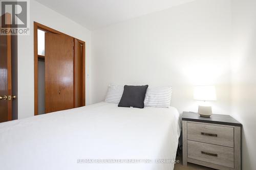 12 Park Avenue, Lambton Shores (Grand Bend), ON - Indoor Photo Showing Bedroom