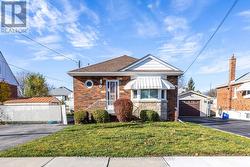 208 EAST 32ND STREET  Hamilton, ON L8V 3S4