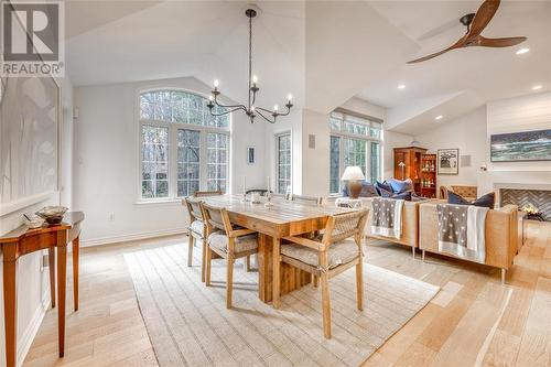 10216 Parkside Crescent, Grand Bend, ON - Indoor Photo Showing Dining Room