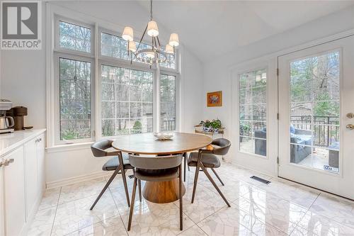 10216 Parkside Crescent, Grand Bend, ON - Indoor Photo Showing Dining Room